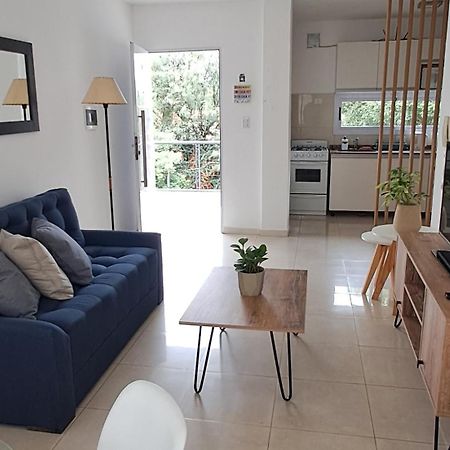 Departamento Temporario - Barrio San Isidro 维拉阿连德 外观 照片