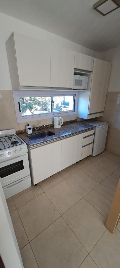 Departamento Temporario - Barrio San Isidro 维拉阿连德 外观 照片